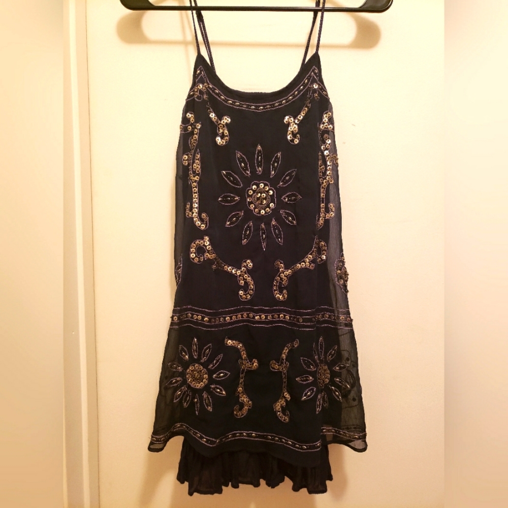 American Eagle navy blue with gold sequins and beads gorgeous midi dress XXS, XS